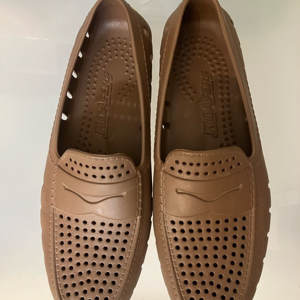 Floafers loafers Men’s size 8